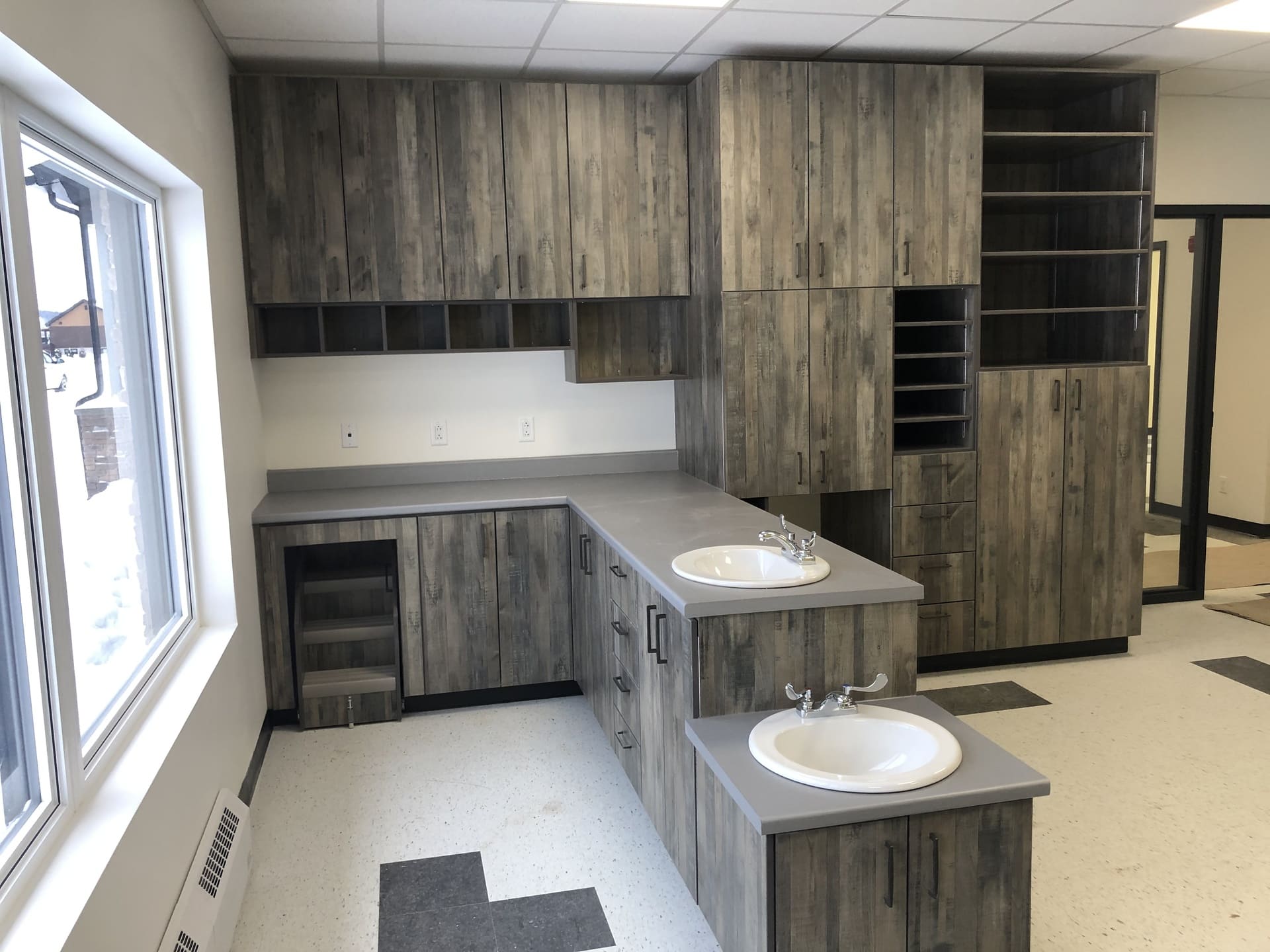 Mobilier complet pour une garderie à St-Nazaire - Constructions Réal Houde