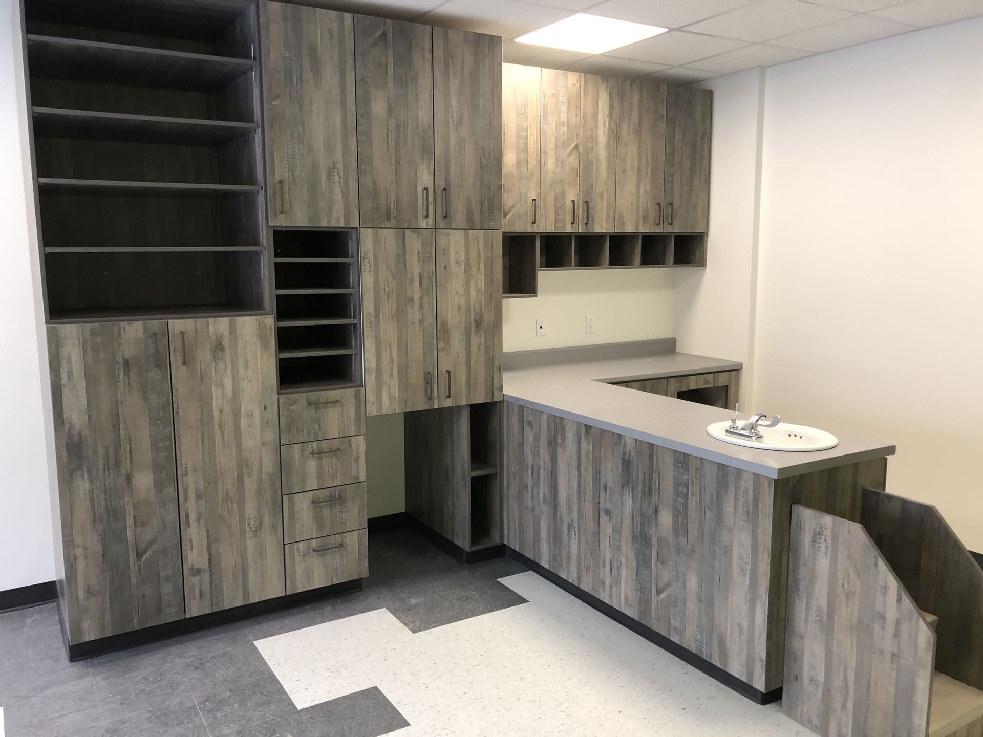 Mobilier - Constructions Réal Houde