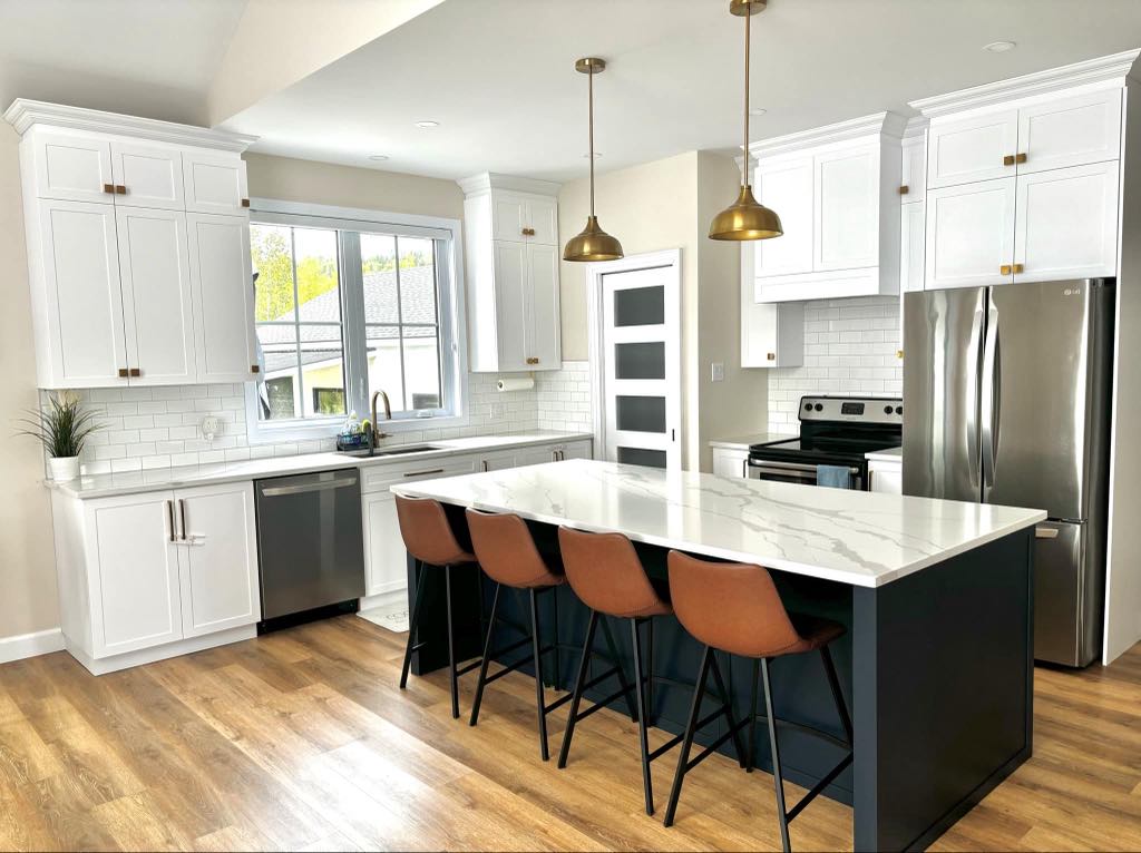 Mobilier complet pour une maison neuve - Constructions Réal Houde